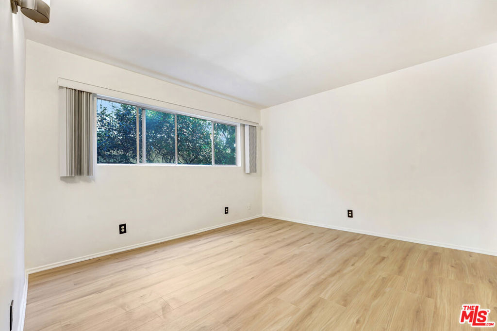 1044 9th Street - Photo 6
