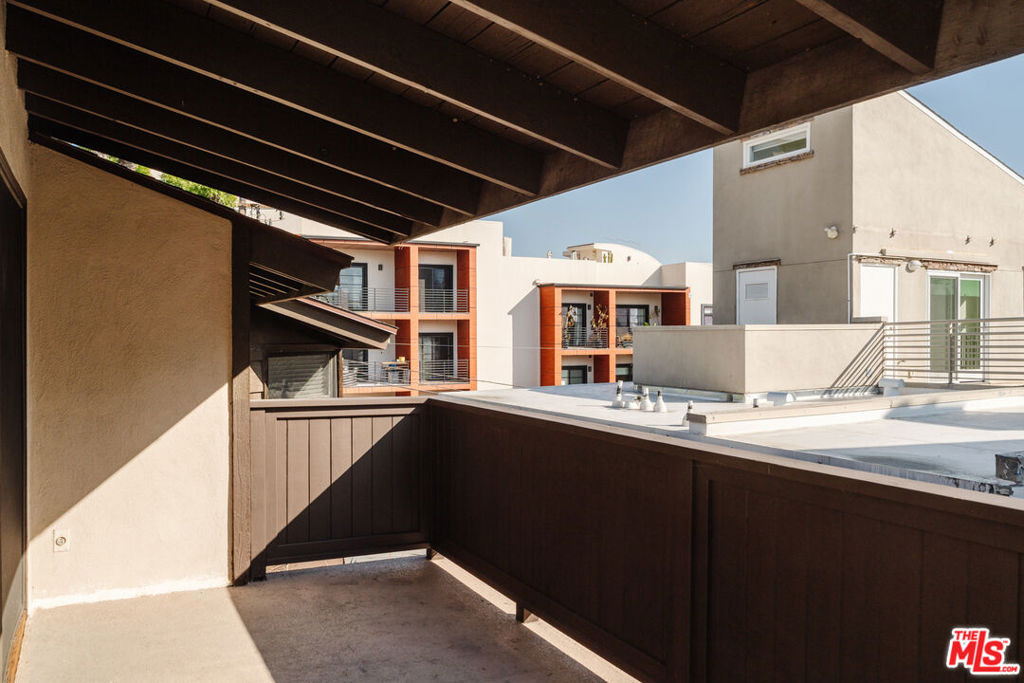 1147 Horn Avenue - Photo 4