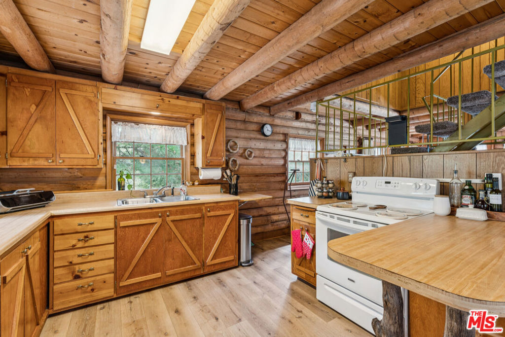 4 Winding Way - Photo 4