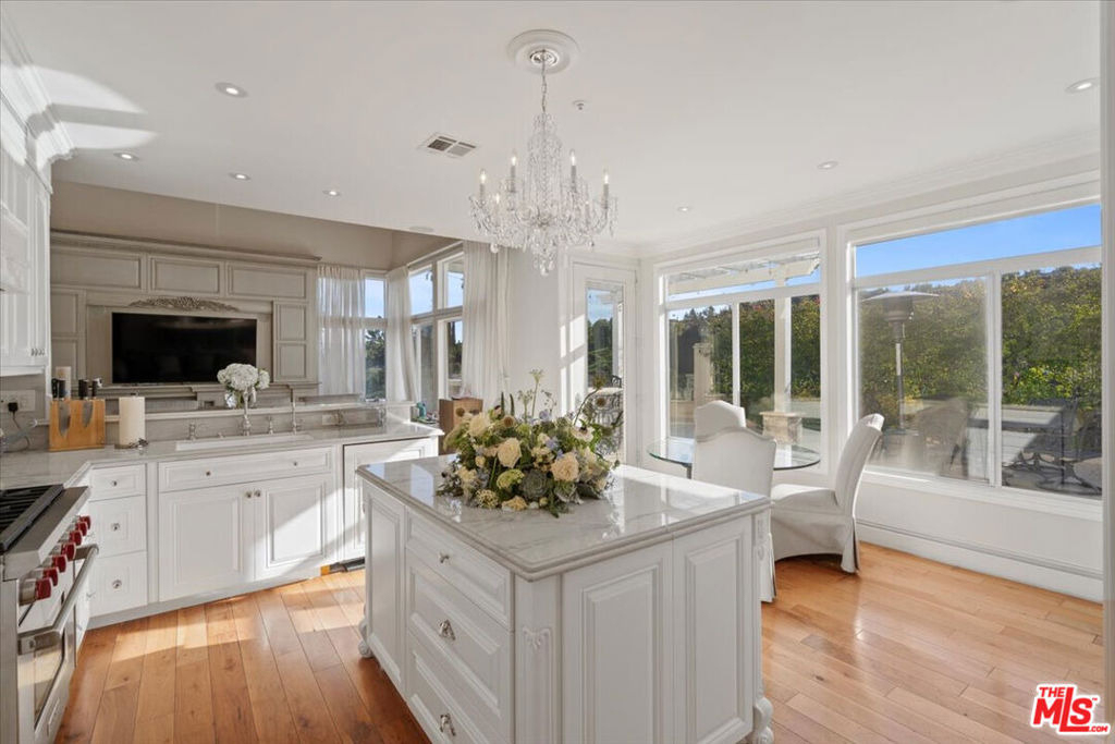 3900 Hilton Head Way - Photo 3