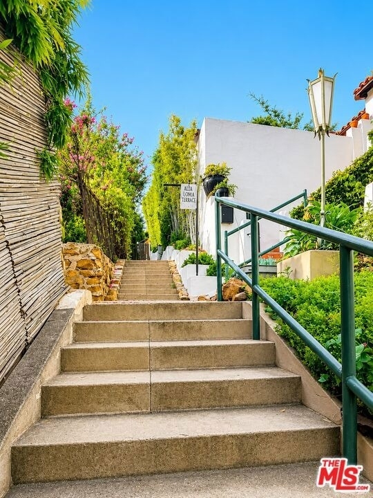 6853 Alta Loma Terrace - Photo 11