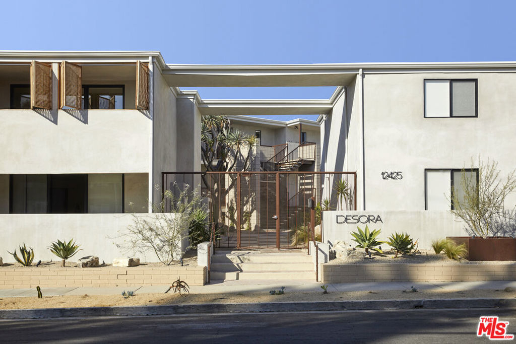 12425 Texas Avenue - Photo 10