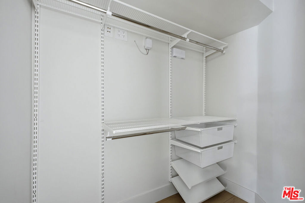 12425 Texas Avenue - Photo 3