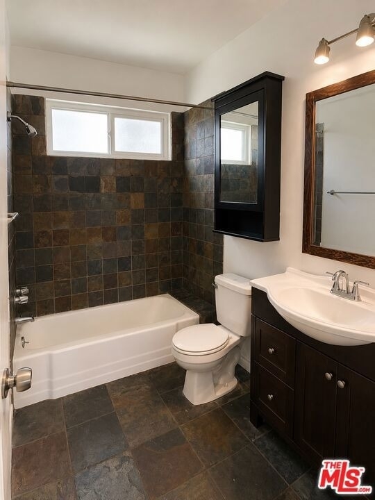 1030 N Orange Grove Avenue - Photo 3
