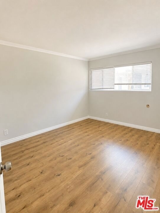 1030 N Orange Grove Avenue - Photo 4
