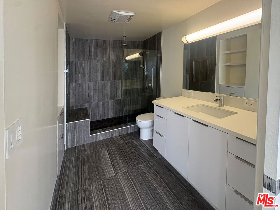 1431 Ocean Avenue - Photo 2