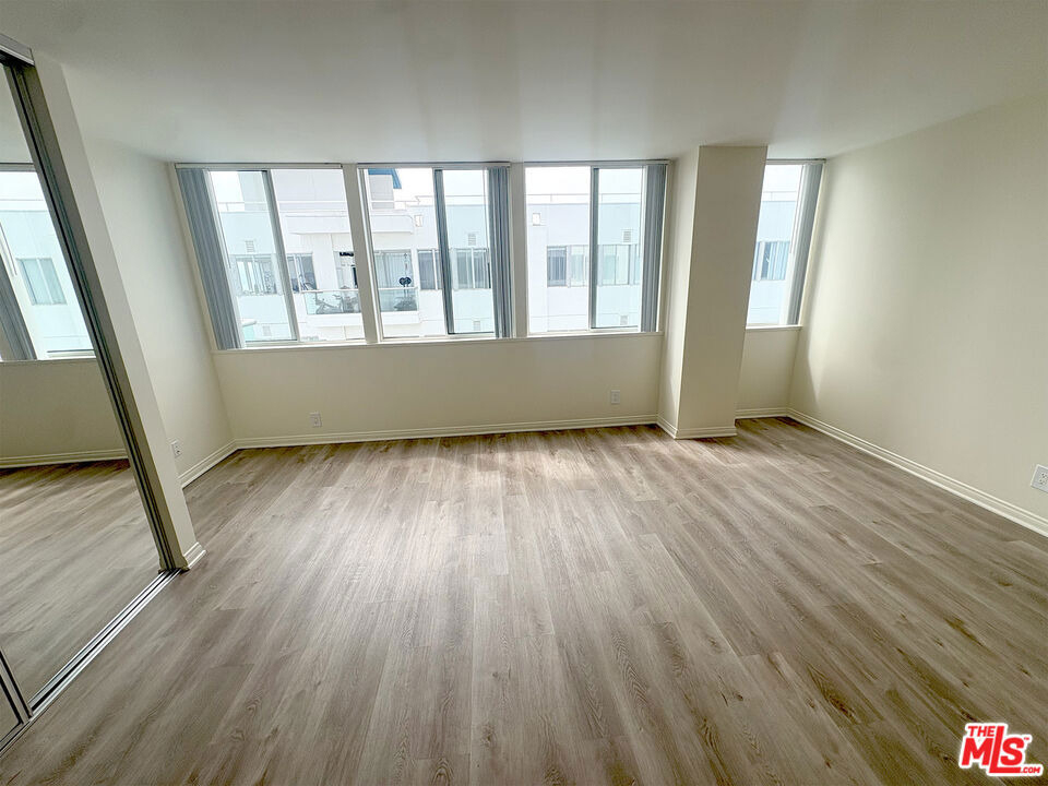 1431 Ocean Avenue - Photo 5