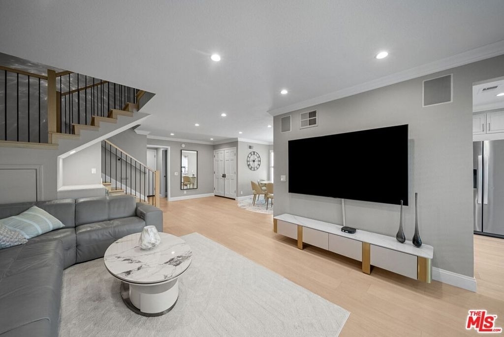 5413 Mark Court - Photo 5