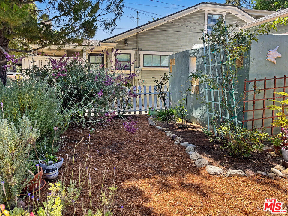 2139 Holly Drive - Photo 1