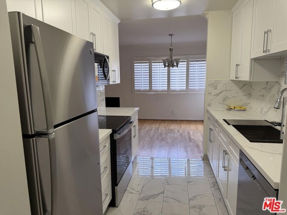 1097 S Bedford Drive - Photo 11
