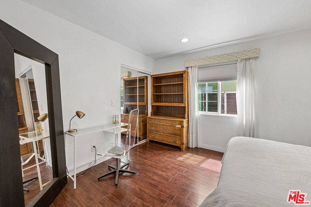 3707 Exposition Boulevard - Photo 9