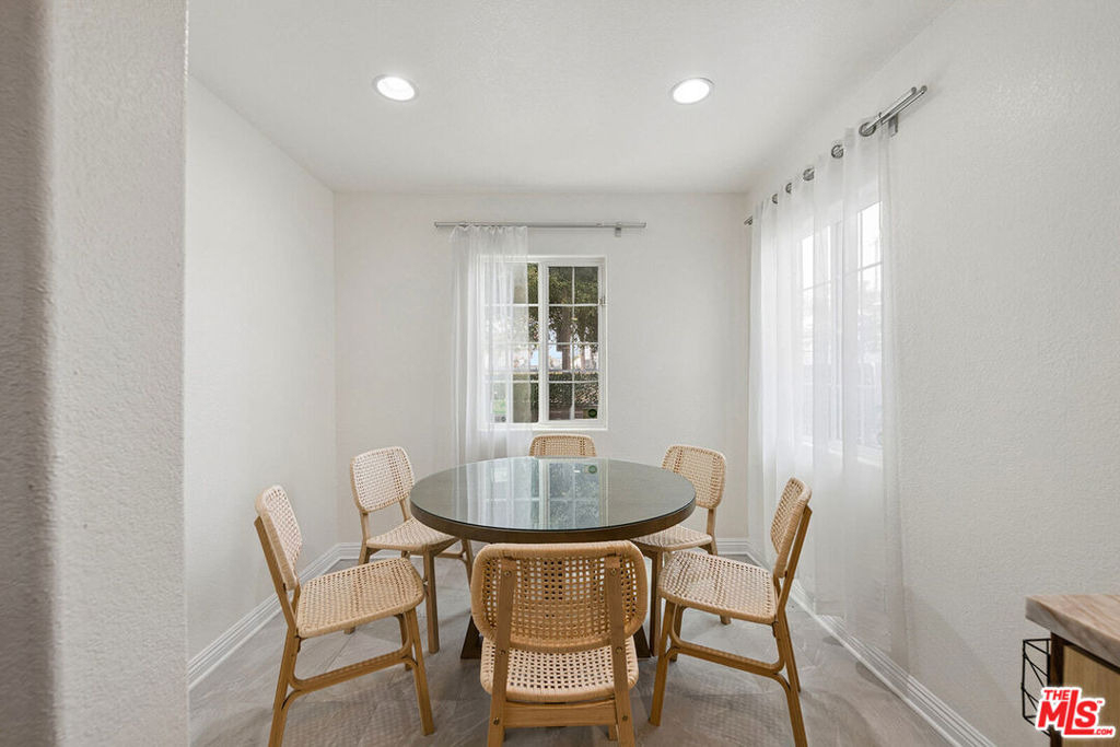 3707 Exposition Boulevard - Photo 8