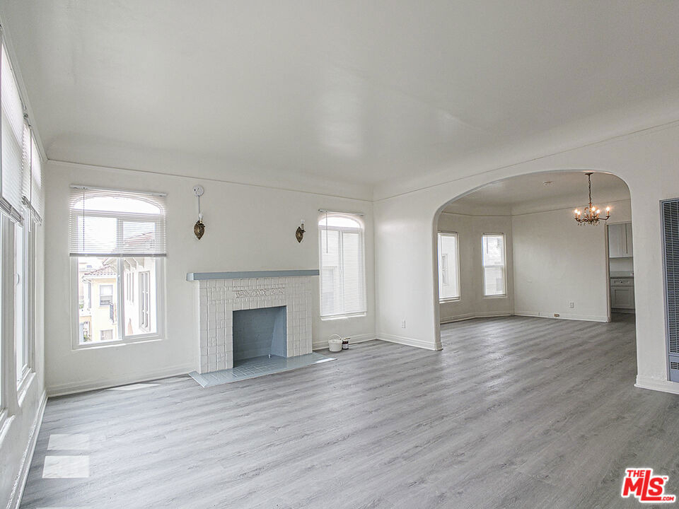 109 S Berendo Street - Photo 1