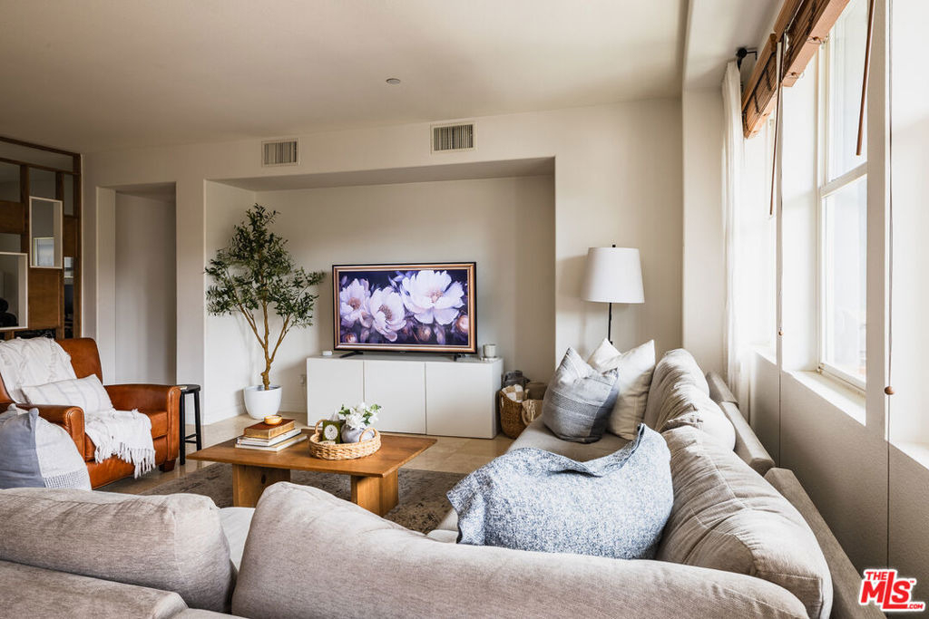 7100 Playa Vista Drive - Photo 2