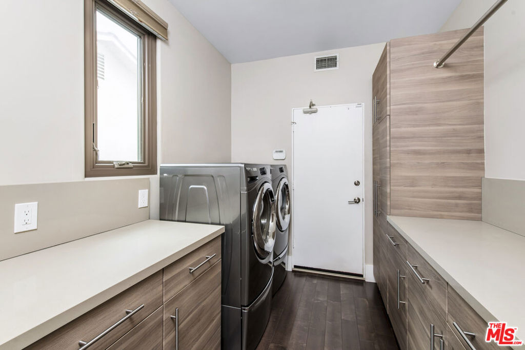 5949 Abernathy Drive - Photo 8