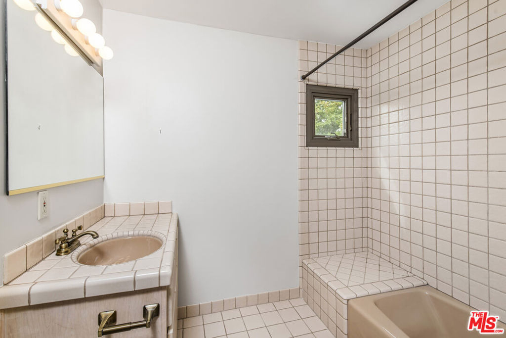 5949 Abernathy Drive - Photo 19