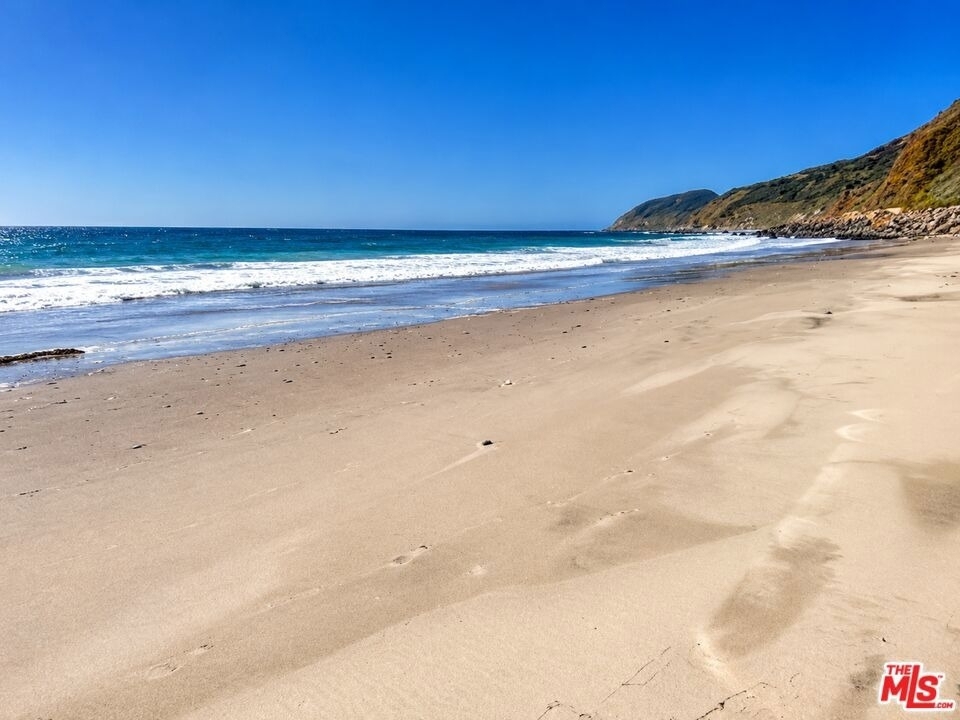 42600 Pacific Coast Highway - Photo 10