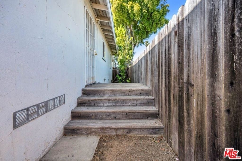 7318 W 88th Street - Photo 28