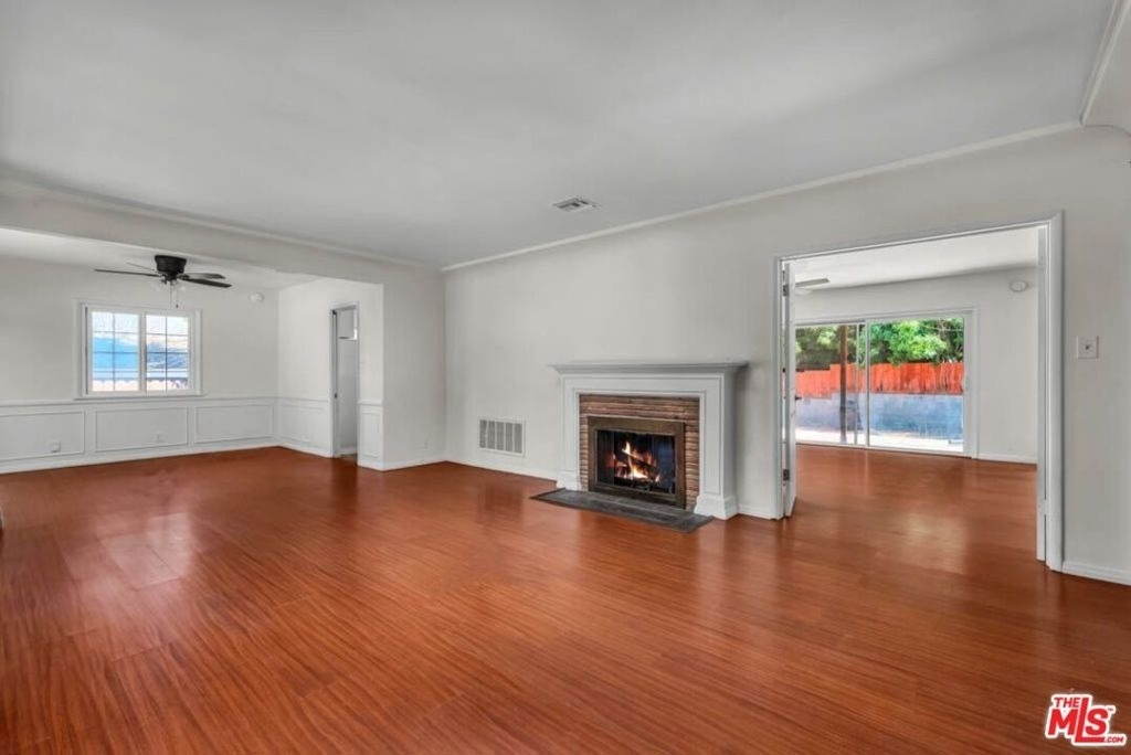 7318 W 88th Street - Photo 5