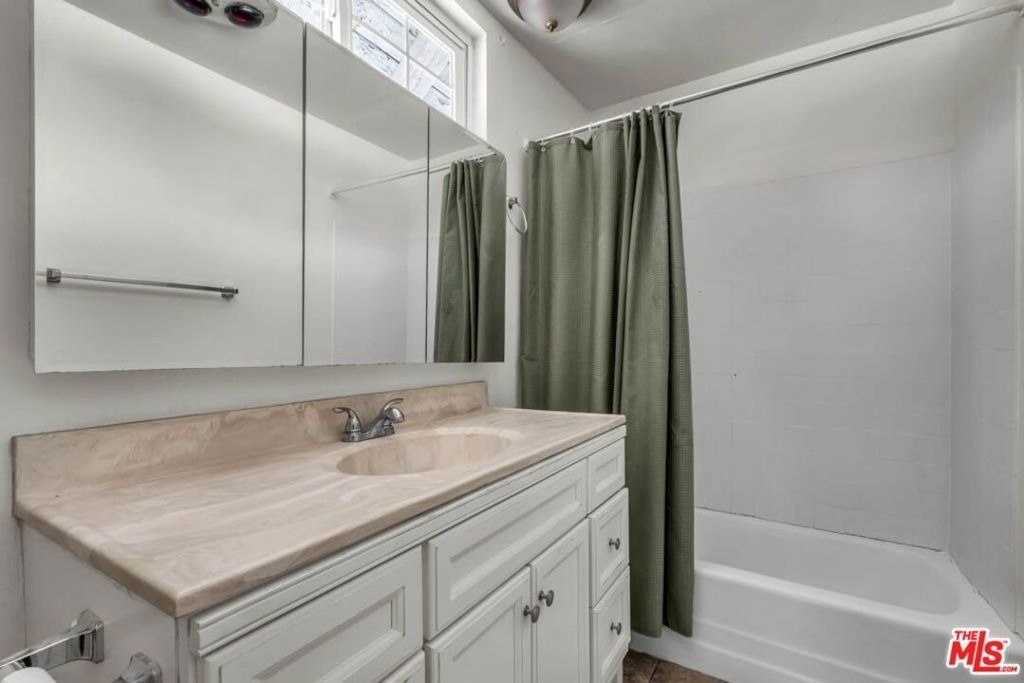 7318 W 88th Street - Photo 23