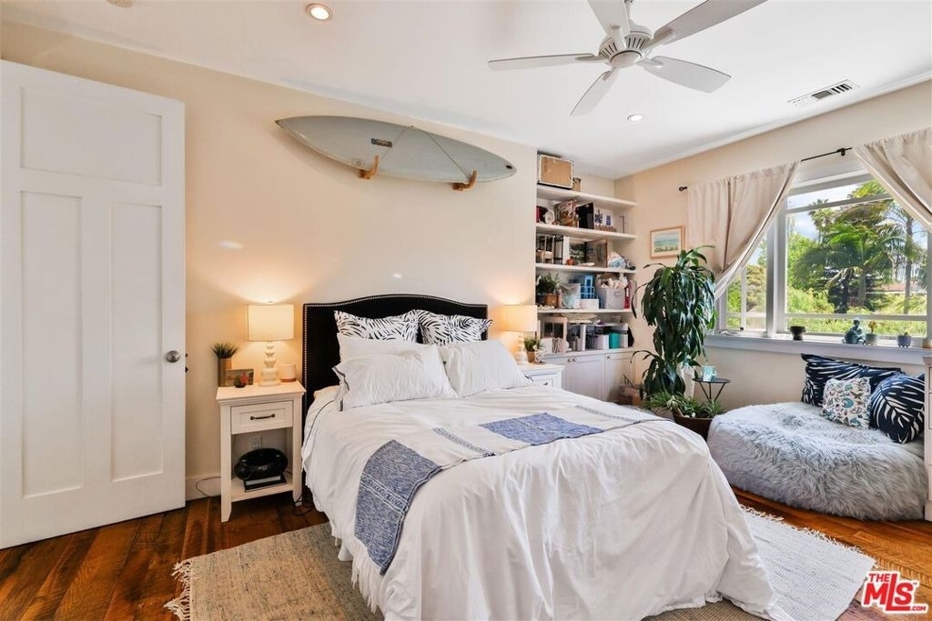 749 Milwood Avenue - Photo 10