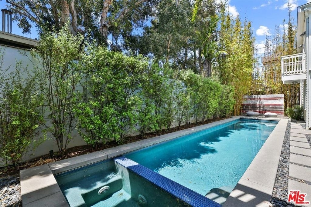 749 Milwood Avenue - Photo 15