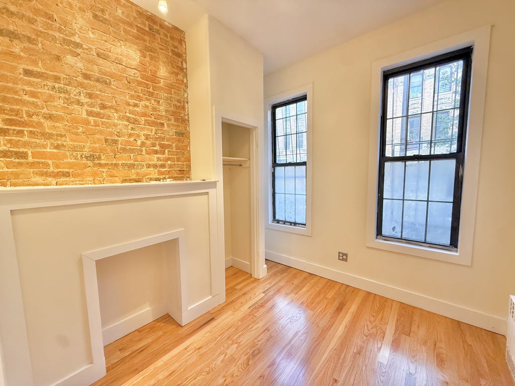 253 Stockholm Street - Photo 1