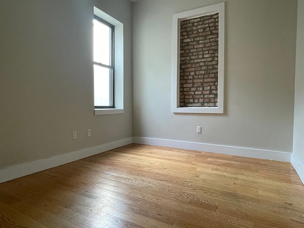 772 Jefferson Avenue - Photo 5