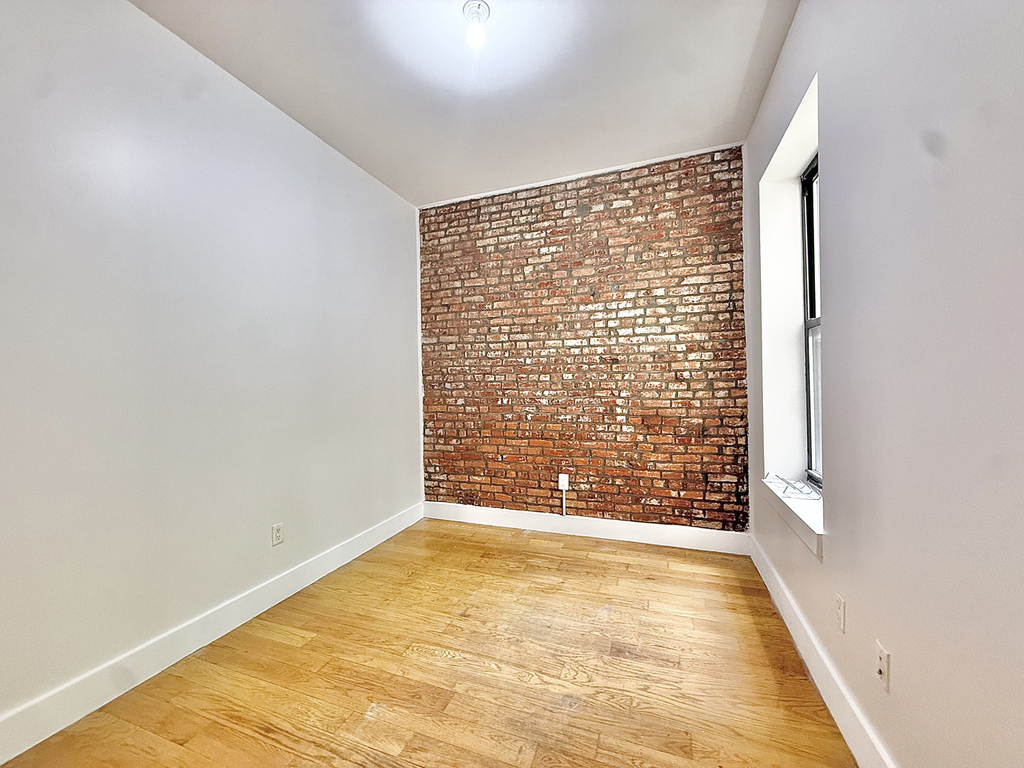 772 Jefferson Avenue - Photo 12