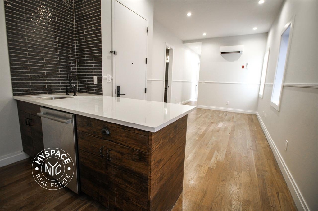 18-24 Palmetto Street - Photo 1