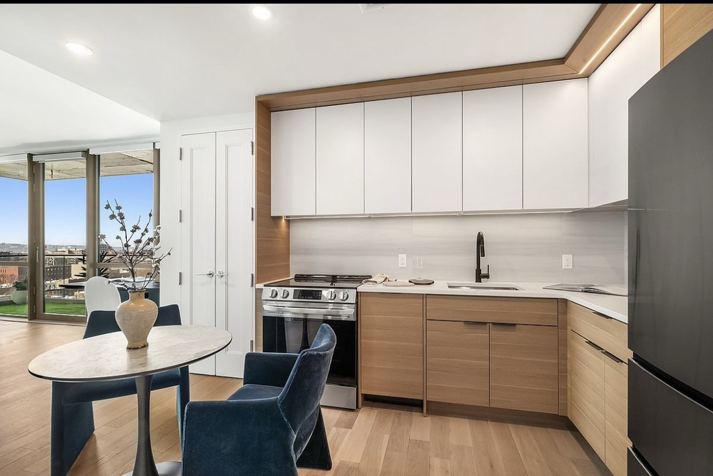 395 Carroll Street - Photo 3