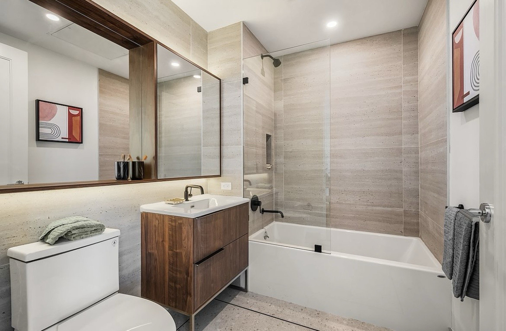 395 Carroll Street - Photo 4