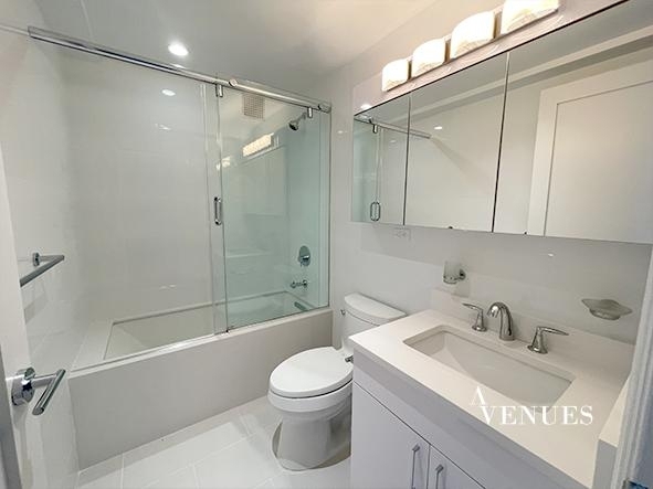 E 69th St, - Photo 12
