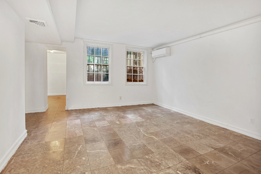 457 Clinton Ave - Photo 6