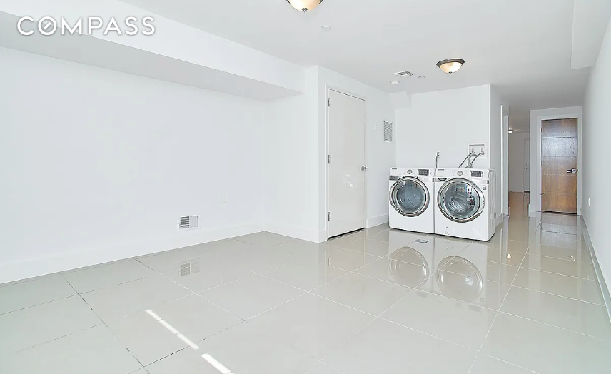 Albany Avenue - Photo 10