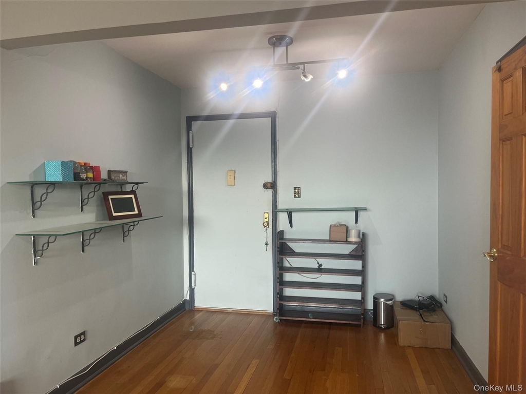 139-15 83rd Avenue - Photo 5