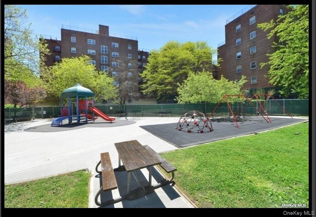 139-15 83rd Avenue - Photo 14