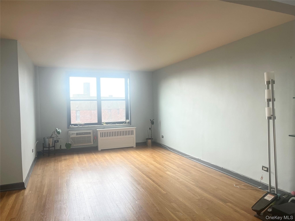 139-15 83rd Avenue - Photo 3