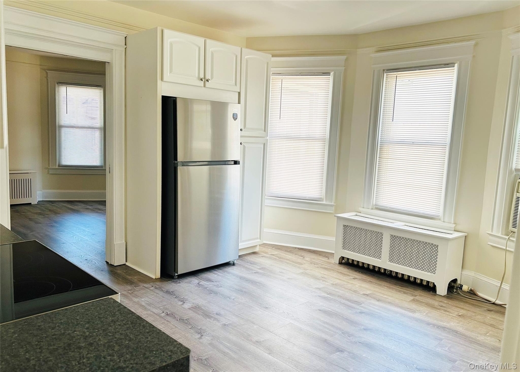 46 Totten Place - Photo 3