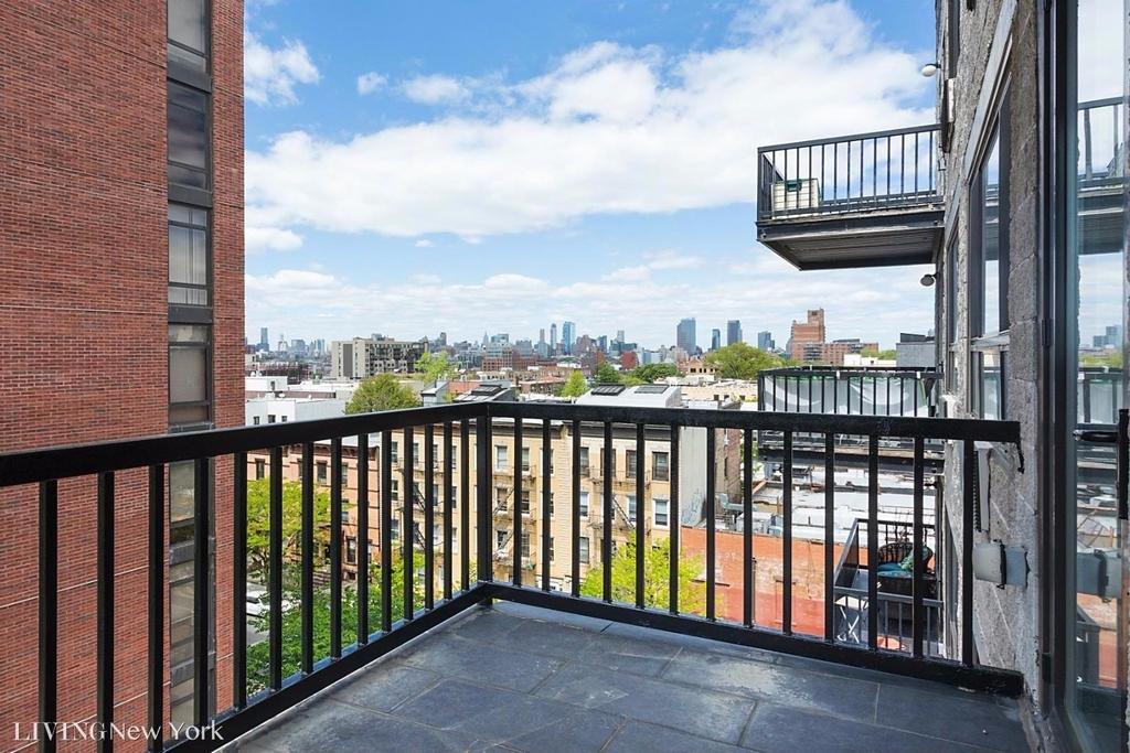 572 5th Avenue - Photo 4