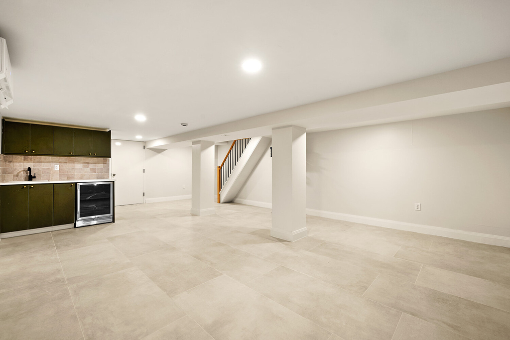 599 Van Buren Street - Photo 6