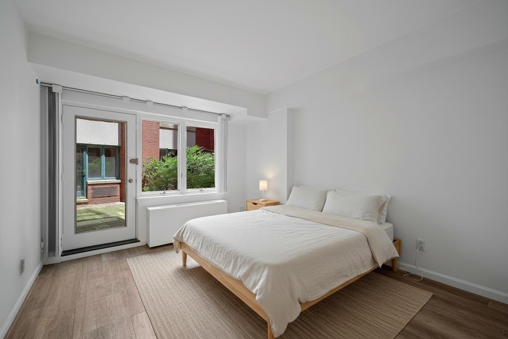 125 E 12th Street - Photo 6