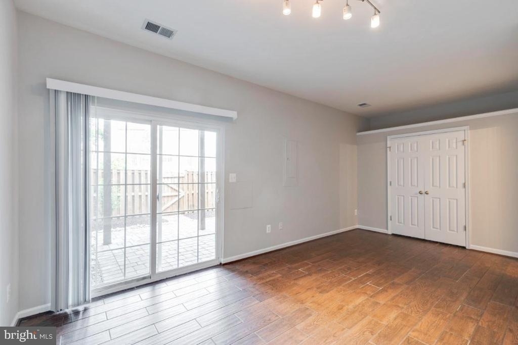 25286 Mcintyre Square - Photo 28