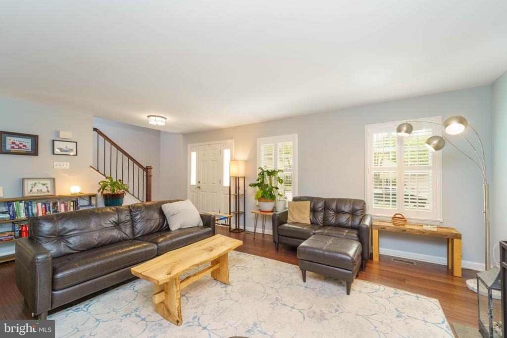 6224 Capella Avenue - Photo 4