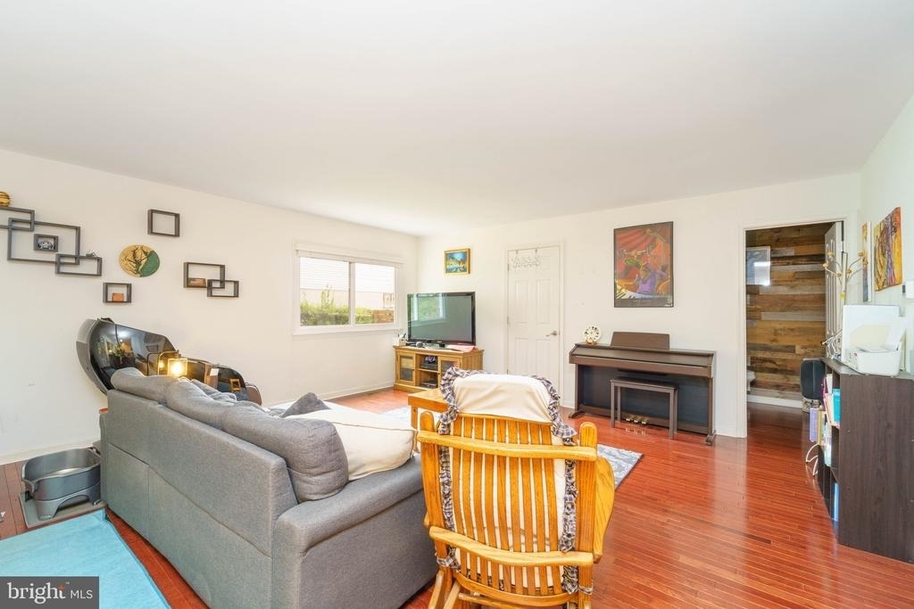 6224 Capella Avenue - Photo 8