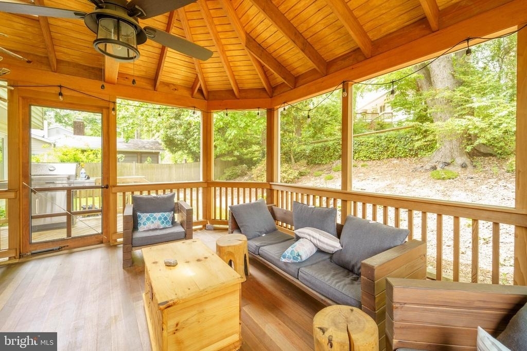 6224 Capella Avenue - Photo 24