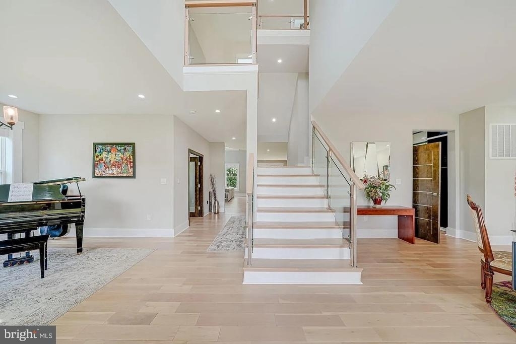 9908 Blake Lane - Photo 2
