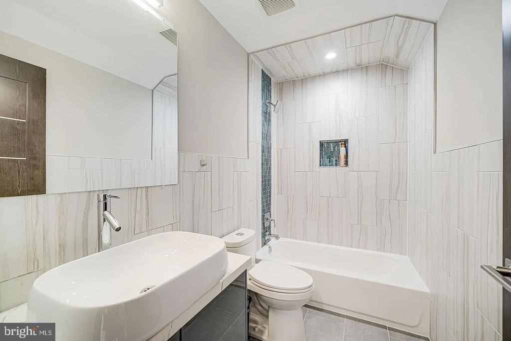 9908 Blake Lane - Photo 12