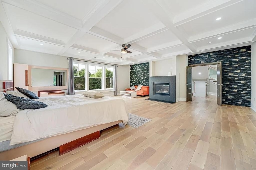 9908 Blake Lane - Photo 18