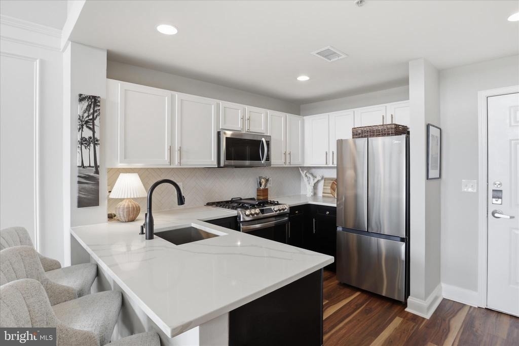 12000 Market Street - Photo 6